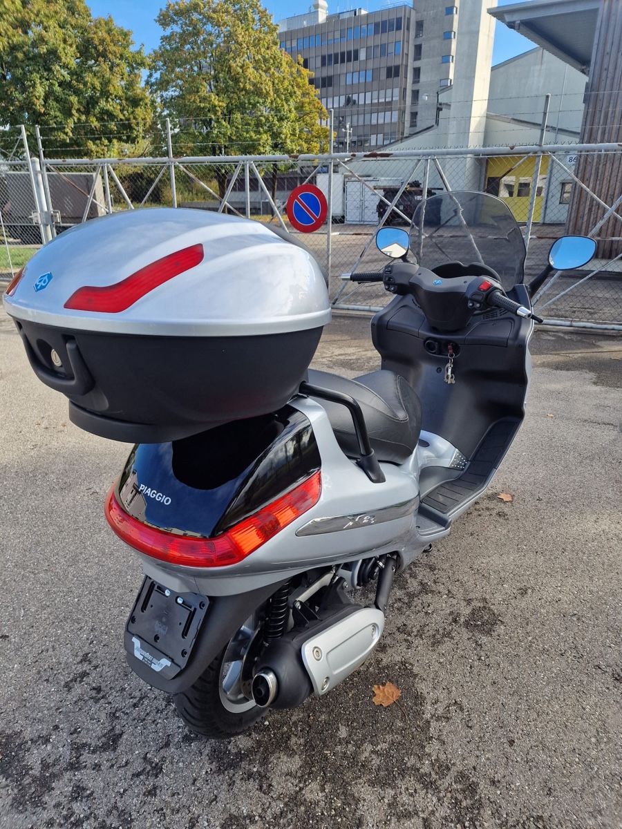 Piaggio Scooters: Piaggio X8 ab MFK – D'occasion à Thun par master007 3