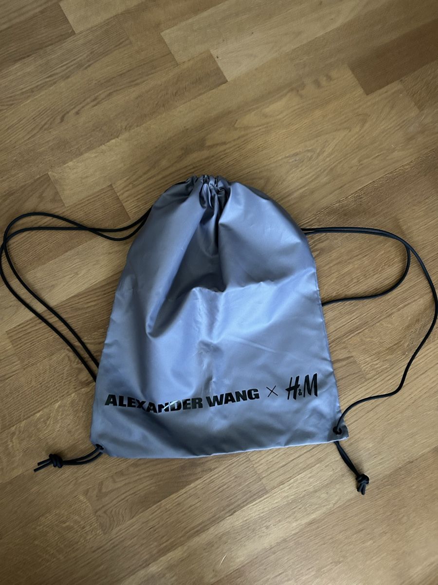 Alexander Wang Zaini: Alexander Wang Sportsack/ Rucksack – Nuovo (secondo la descrizione) da ZÜRICH venduto da Mitzi-2025