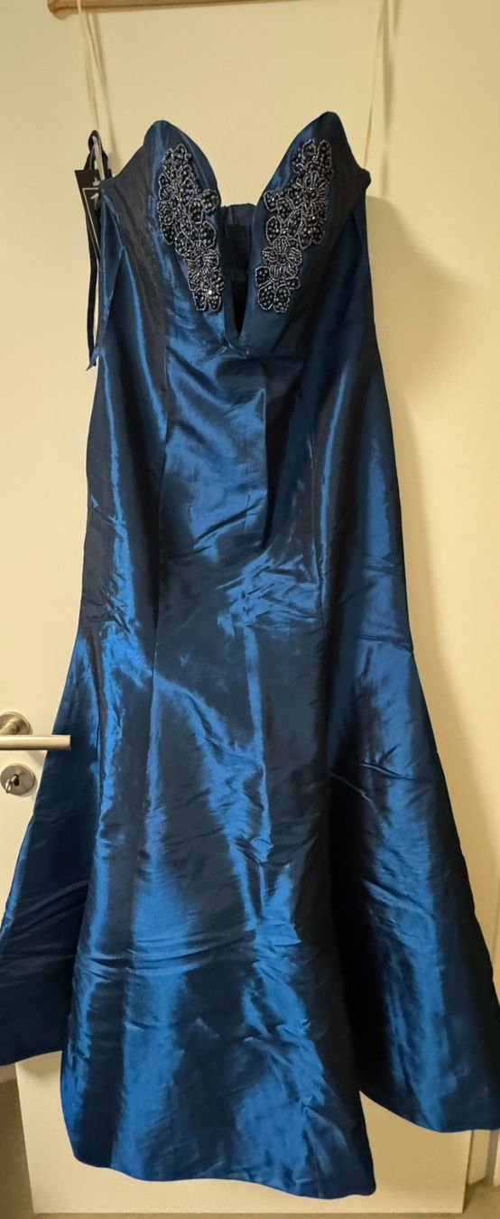 Vestiti: Elegantes Abendkleid (Grösse 38) – Nuovo (secondo la descrizione) da Zürich venduto da pamleano