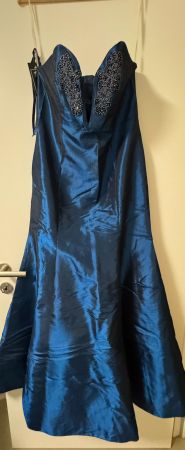 Elegantes Abendkleid (Grösse 38)
