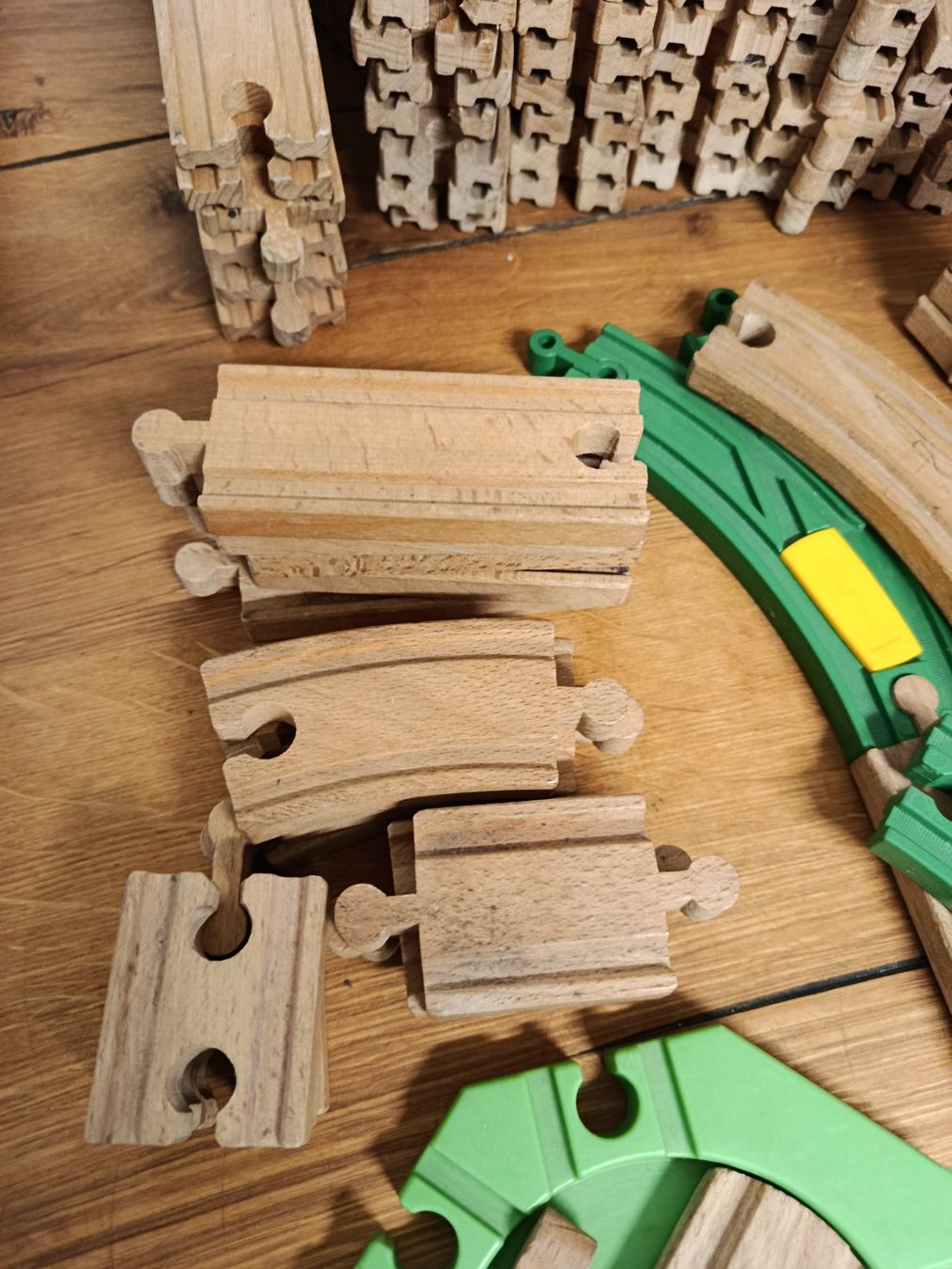 Jouets: Holz Eisenbahn – D'occasion à Aesch BL par her_55b9 3