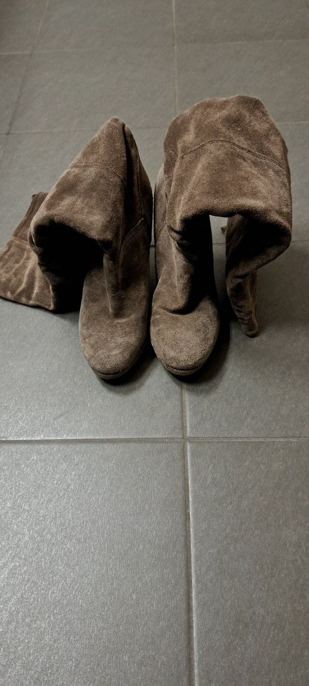 Scarpe da donna: Varese, botte en daim – Nuovo (secondo la descrizione) da Lussery-Villars venduto da pousinete02 3