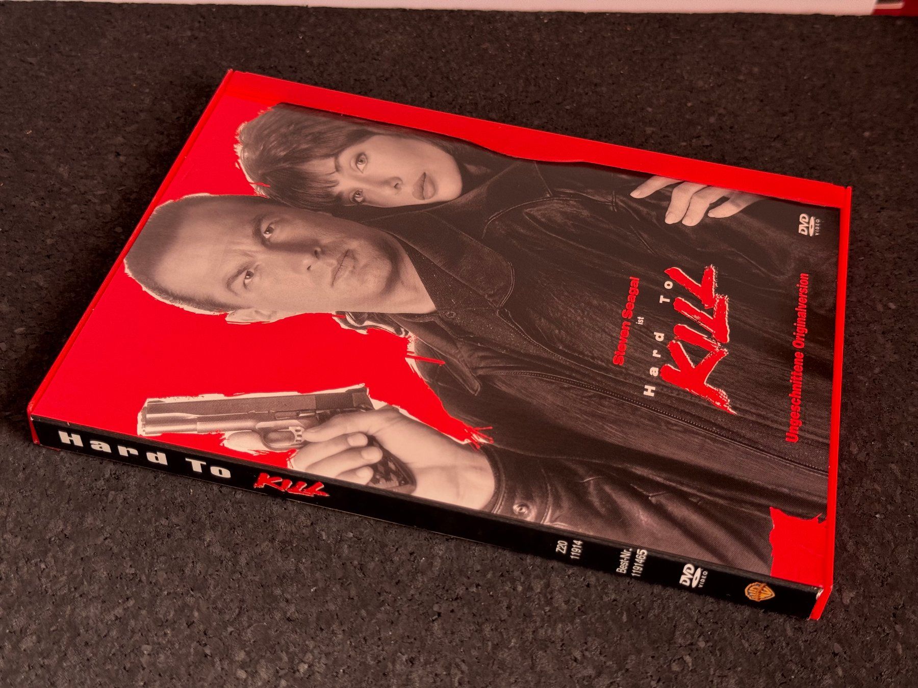 Tutti i DVDs: Hard to Kill DVD EN/DE/ES ungeschnittene Originalversion – Usato da Fribourg venduto da tschjoly 5