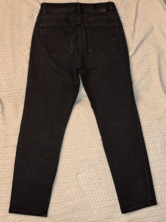 Damen Jeans schwarz ONLY, Grösse 28/32, sehr guter Zustand