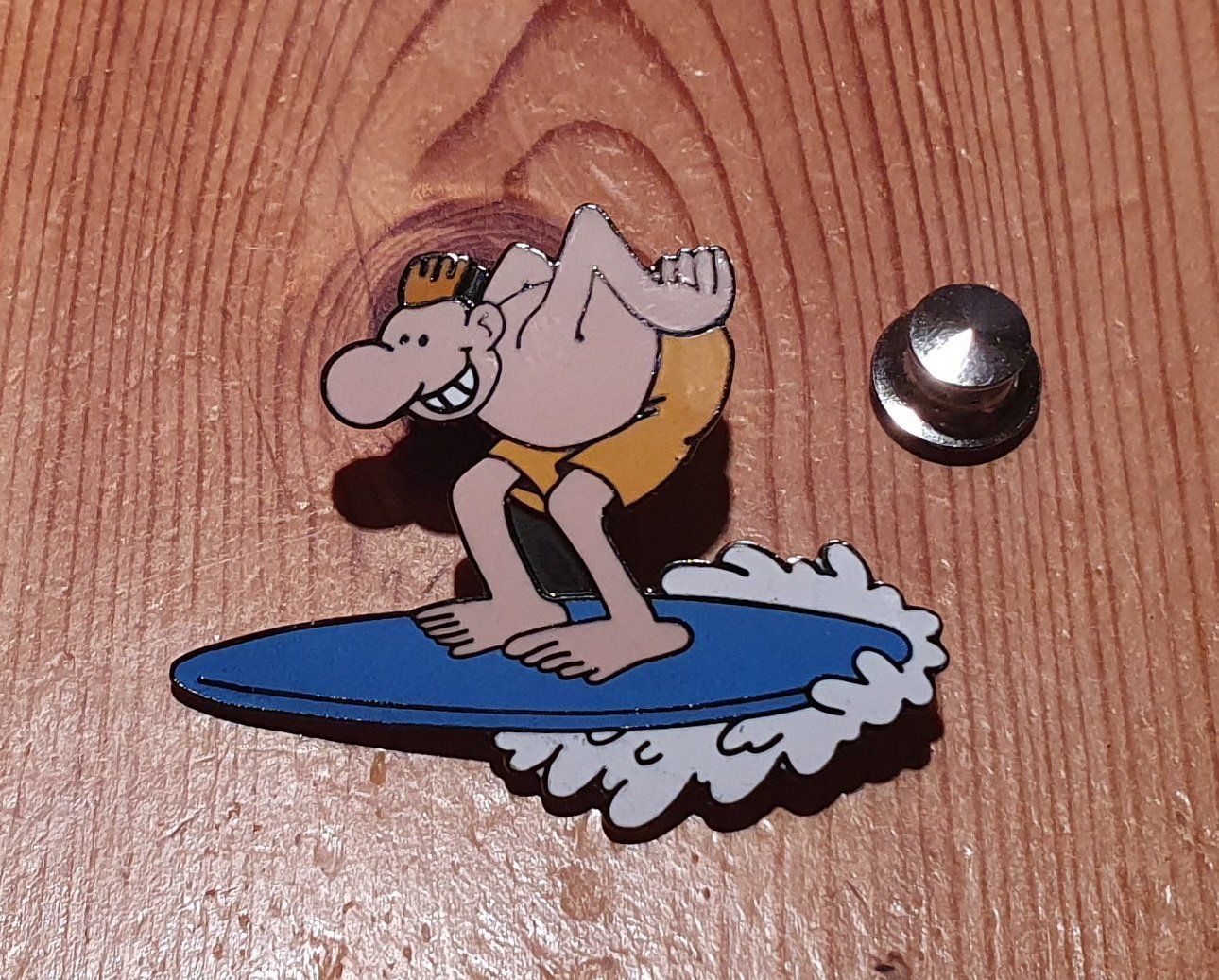 BD: Pin's saggay corner BD Margerin – D'occasion à Oron-le-Châtel par Chrisvintage