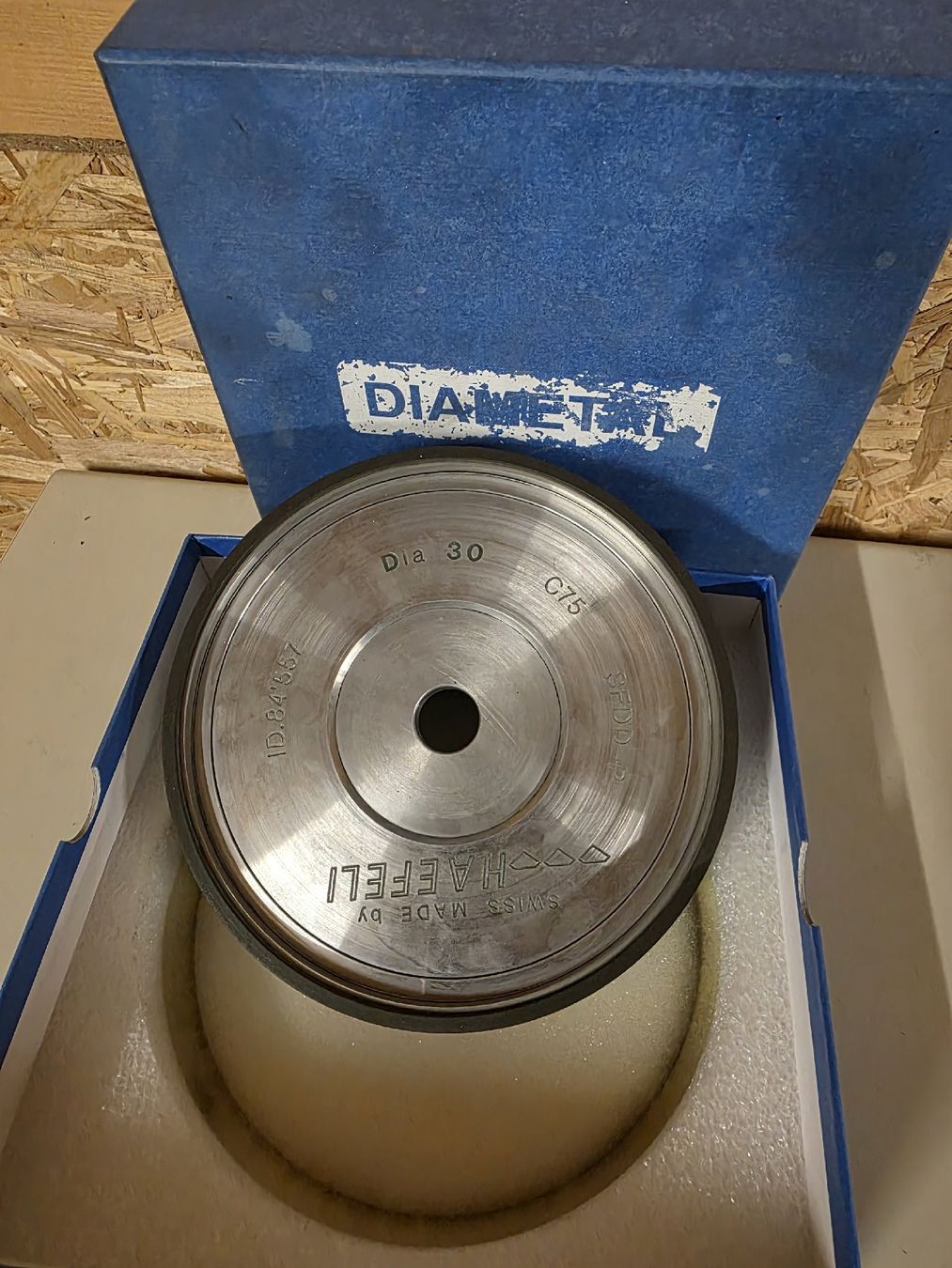 Tutti gli attrezzi: Meule Diametal pour machine Agathon – Usato da Le fuet venduto da Alan1414