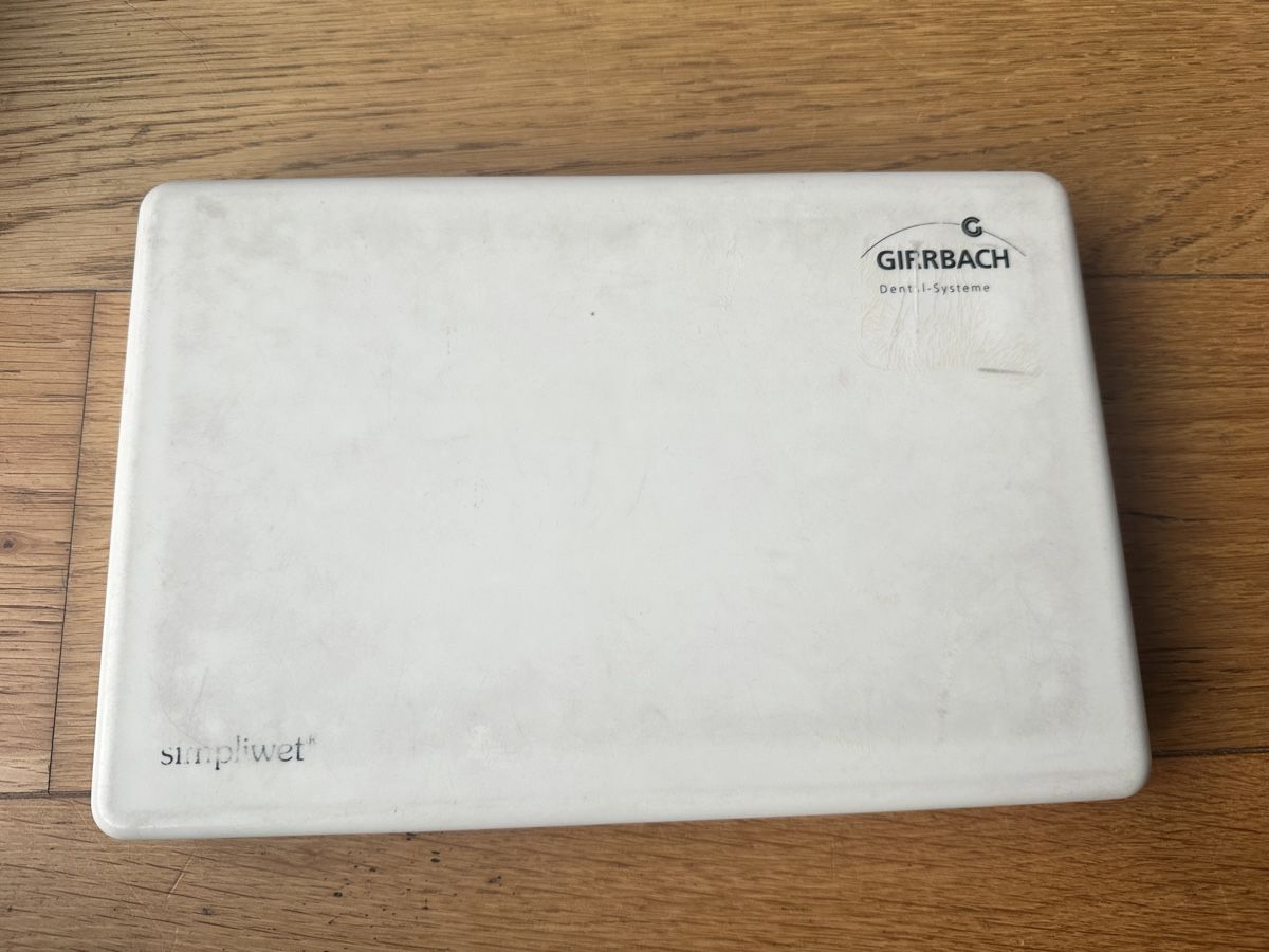 Tutte le macchine: Girrbach Simpliwet – Usato da Basel venduto da MaschinenSchweiz