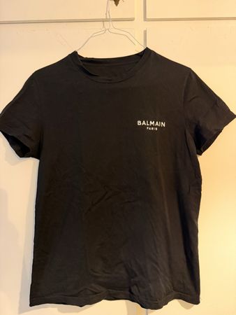 T-Shirt Balmain nera, taglia M - presente un piccolo buchino