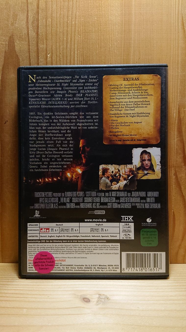 Tutti i DVDs: THE VILLAGE Das Dorf DVD mit Joaquin Phoenix – Usato da Wilderswil venduto da Exebub 1