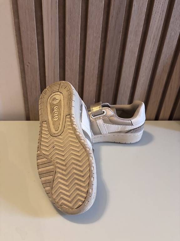Scarpe per ragazze: Gola Sneaker 31 – Nuovo e nell'imballaggio originale da Düdingen venduto da anja086 1