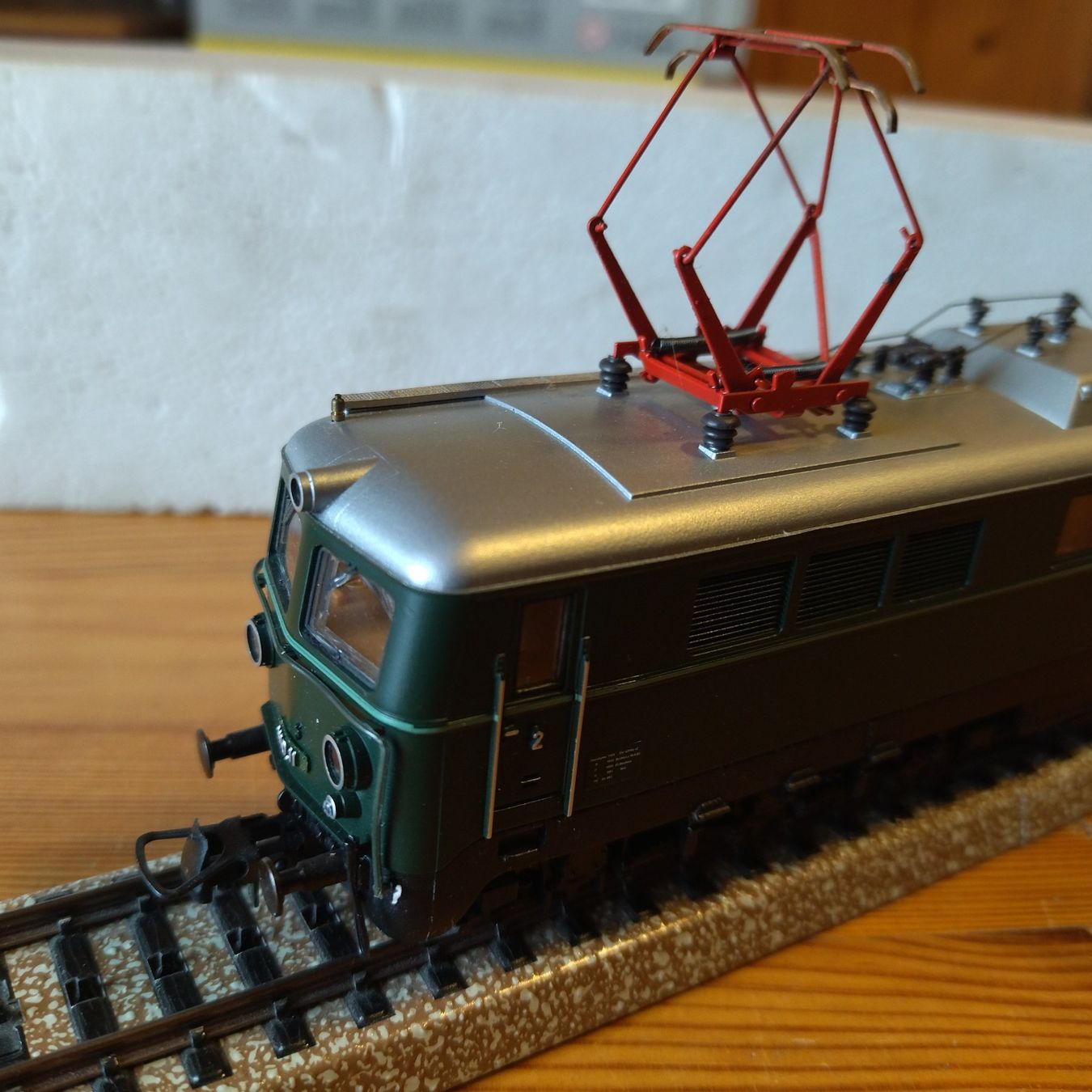 Roco Trains électriques: Roco Lok 04198A (835) – Défectueux à Basel par BeanieUp 3