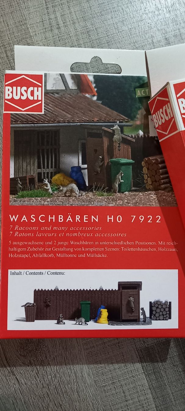 Busch Modelleisenbahnen: 2 Busch Sets Waschbären und Hochsitz H0 – Neu (gemäss Beschreibung) aus Herisau von frp_b5zm 1
