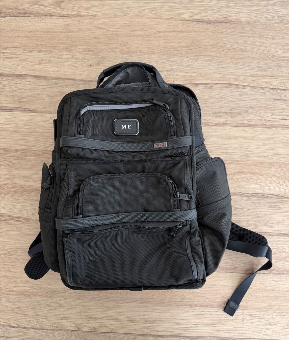 Tumi Zaini: Tumi Alpha 3 Brief Pack – Usato da Confignon venduto da Miguelec
