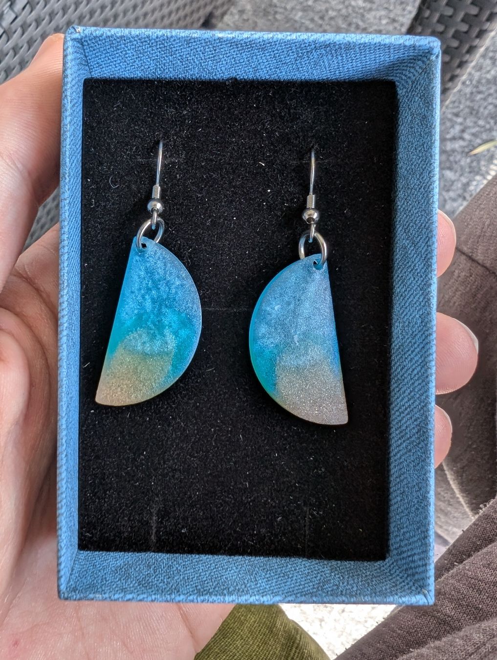 Boucles d'oreille: Moonfire Crescent – Epoxy Resin Ohrringe – Neuf (Voir description) à Luzern par thomasdj 1