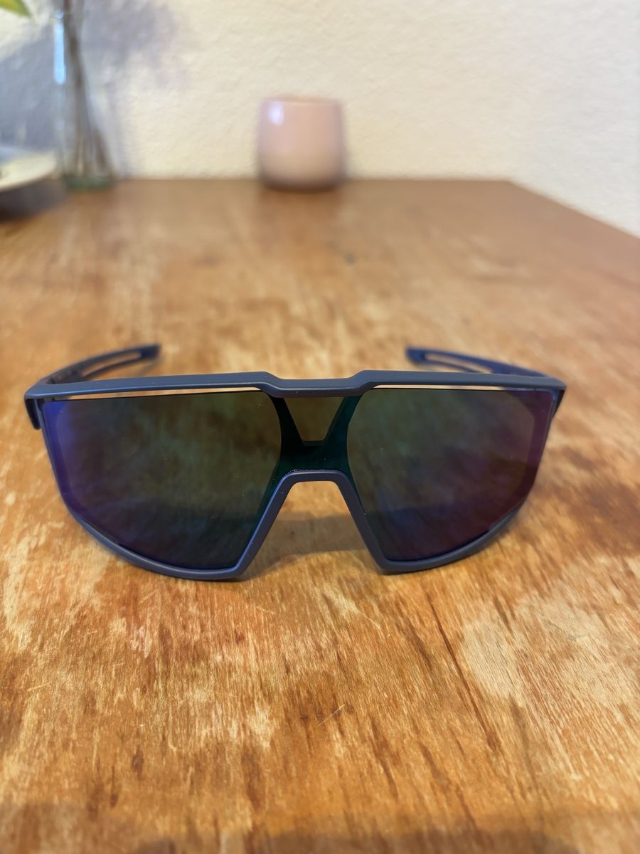 Oakley Lunettes & Verres: Sonnenbrille Oakley, neu – Neuf avec emballage d'origine à Zürich par joe_rsz2