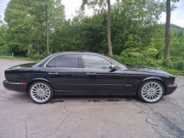 Jaguar Super V8