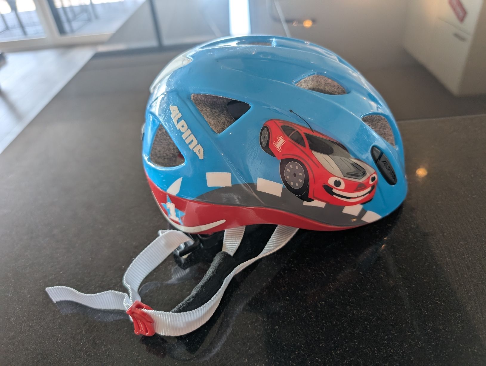 Alpina Caschi: Alpina Kinder Velohelm Grösse 47-51cm – Usato da Merenschwand venduto da lorelei-05 1