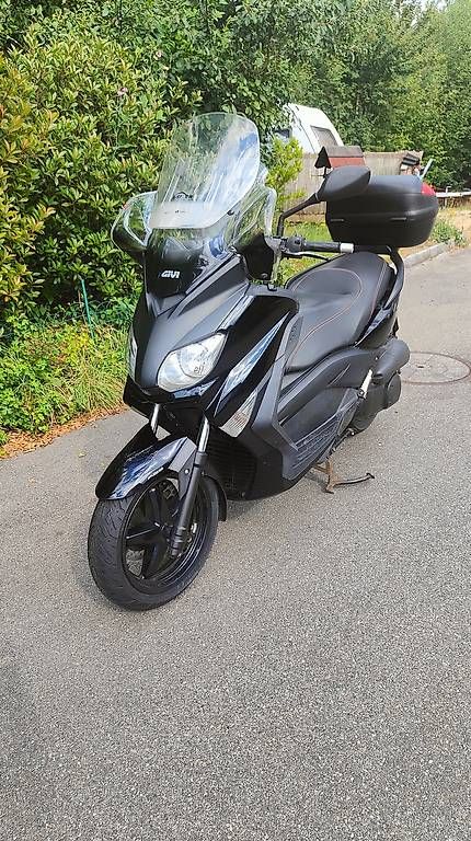 Scooter: XMAX 250,  Frisch ab MFK und Service – Usato da Büren an der Aare venduto da Zei_niSoul