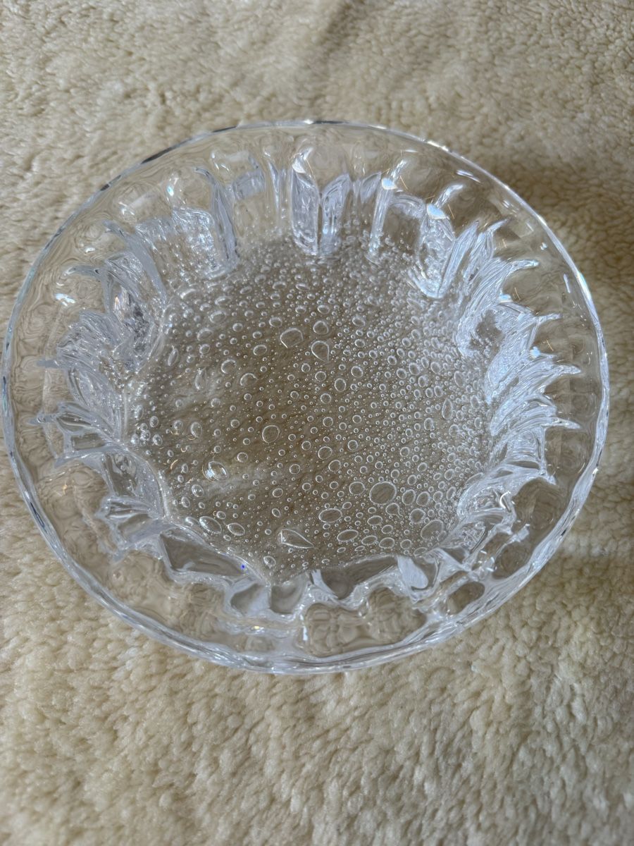 Ciotole: Dekorative Glasschale mit Luftblasen, Durchmesser 18 cm – Usato da Kilchberg ZH venduto da steffyvo