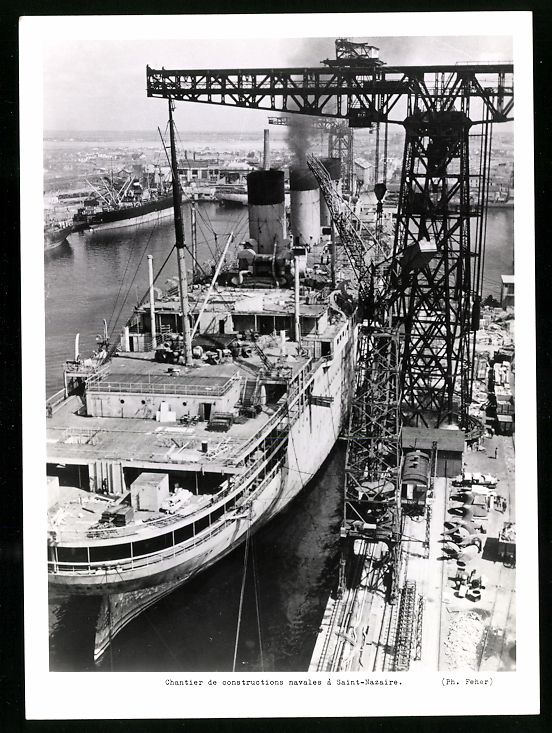 Photos & affiches: Fotografie Saint-Nazaire, Schiffsbauwerf – D'occasion à Berlin par bartko-reher