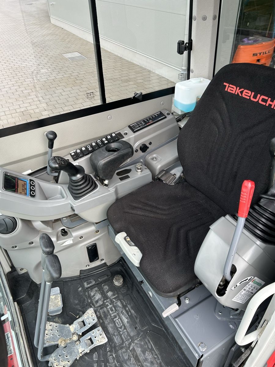 Takeuchi : Takeuchi TB325R Bagger – Gebraucht aus Salmsach von Takeuchi_W395 3