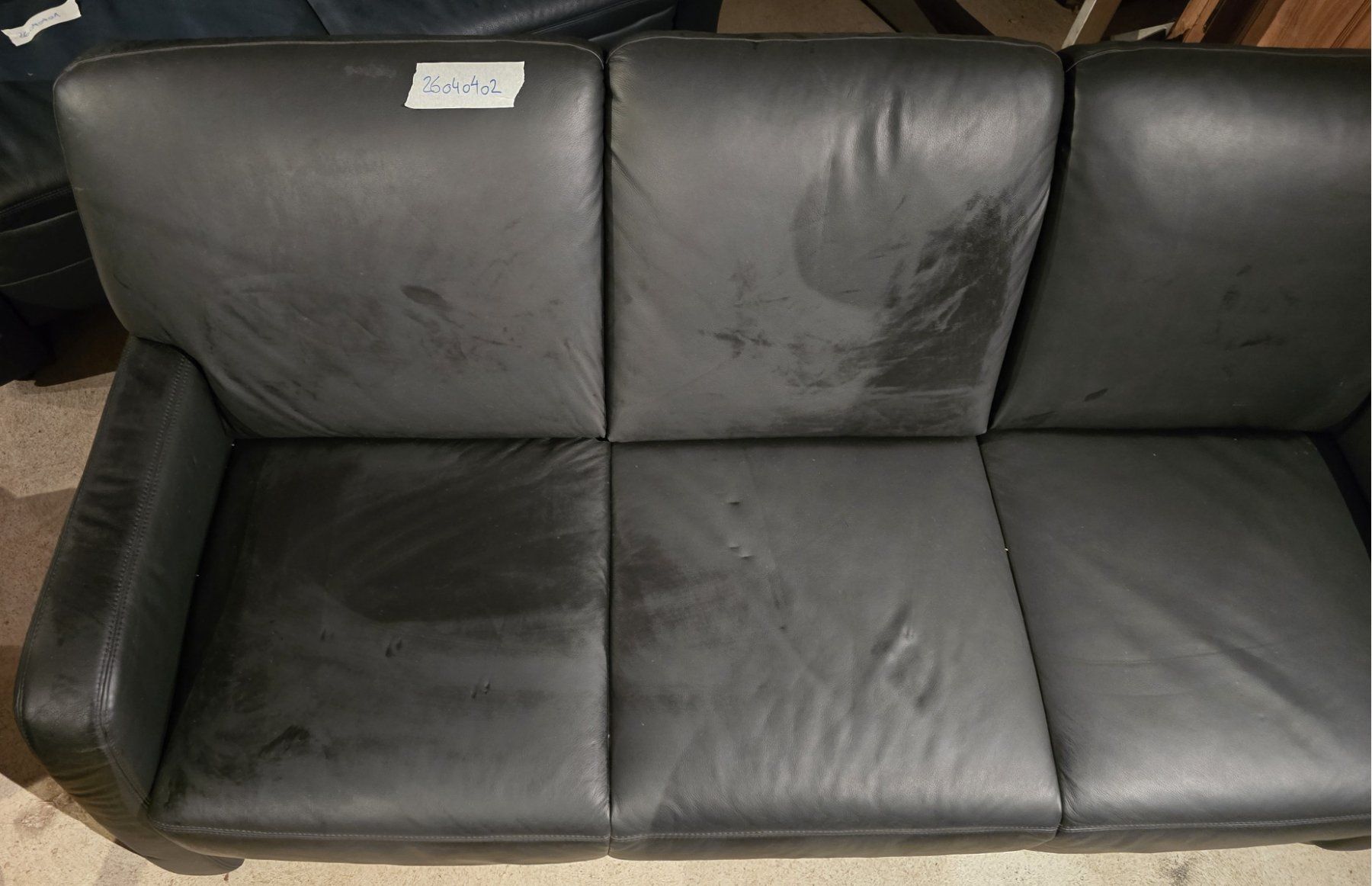 Sofas: 3er Sofa Kernleder schwarz Fa. Hummel – Gebraucht aus Rorschacherberg von snOOpydOg11 5