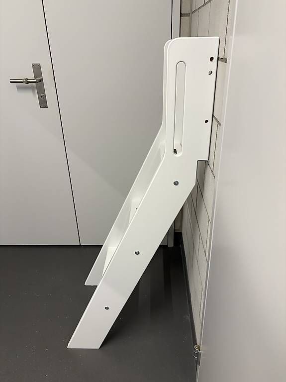 Scale: Flexa Halbhochbett Leiter (Micasa) – Usato da Zürich venduto da Capeagulhas 1