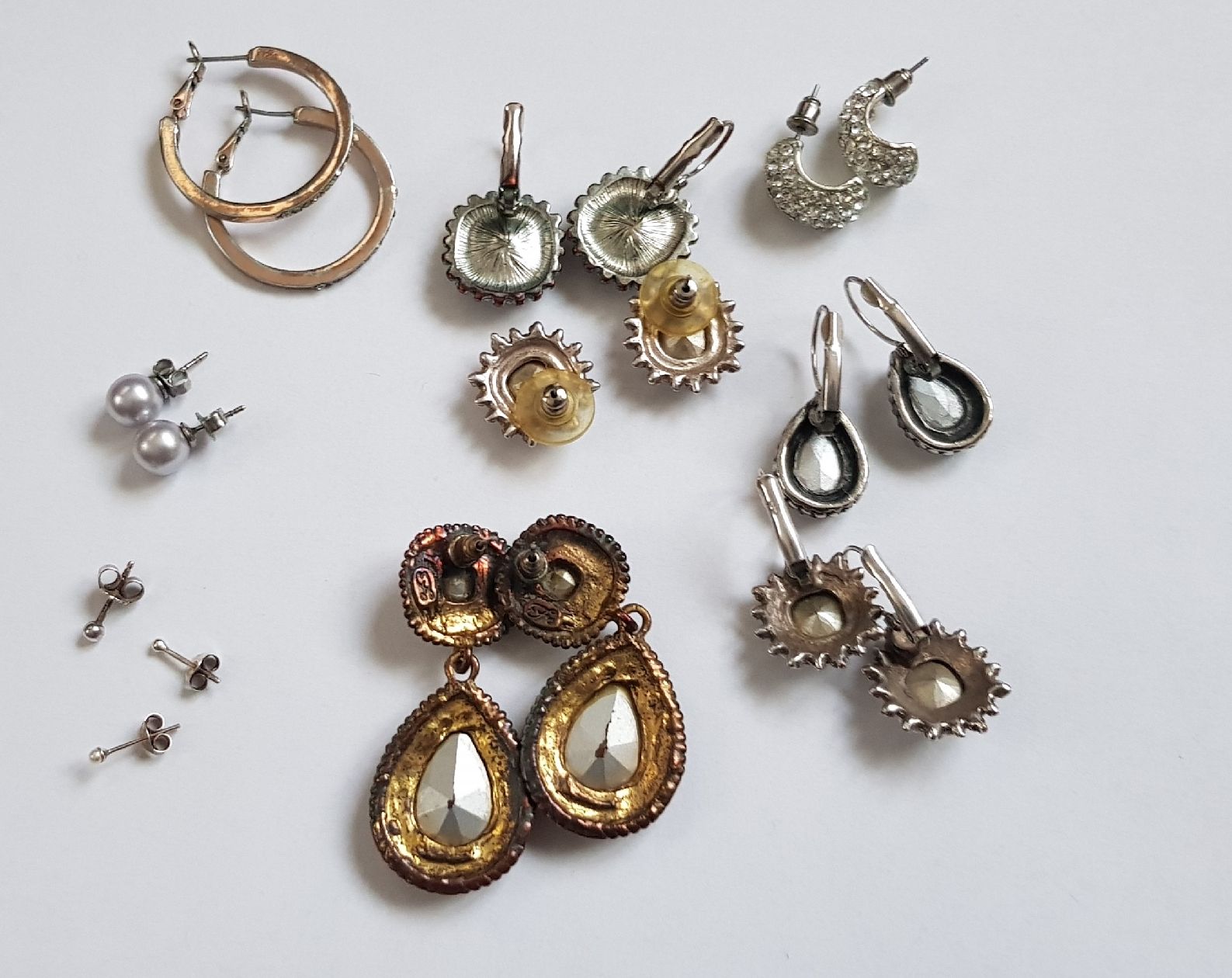 Sonstiger Schmuck: 8 Paar Ohrhänger Modeschmuck  – Gebraucht aus Menznau von Valinor 5