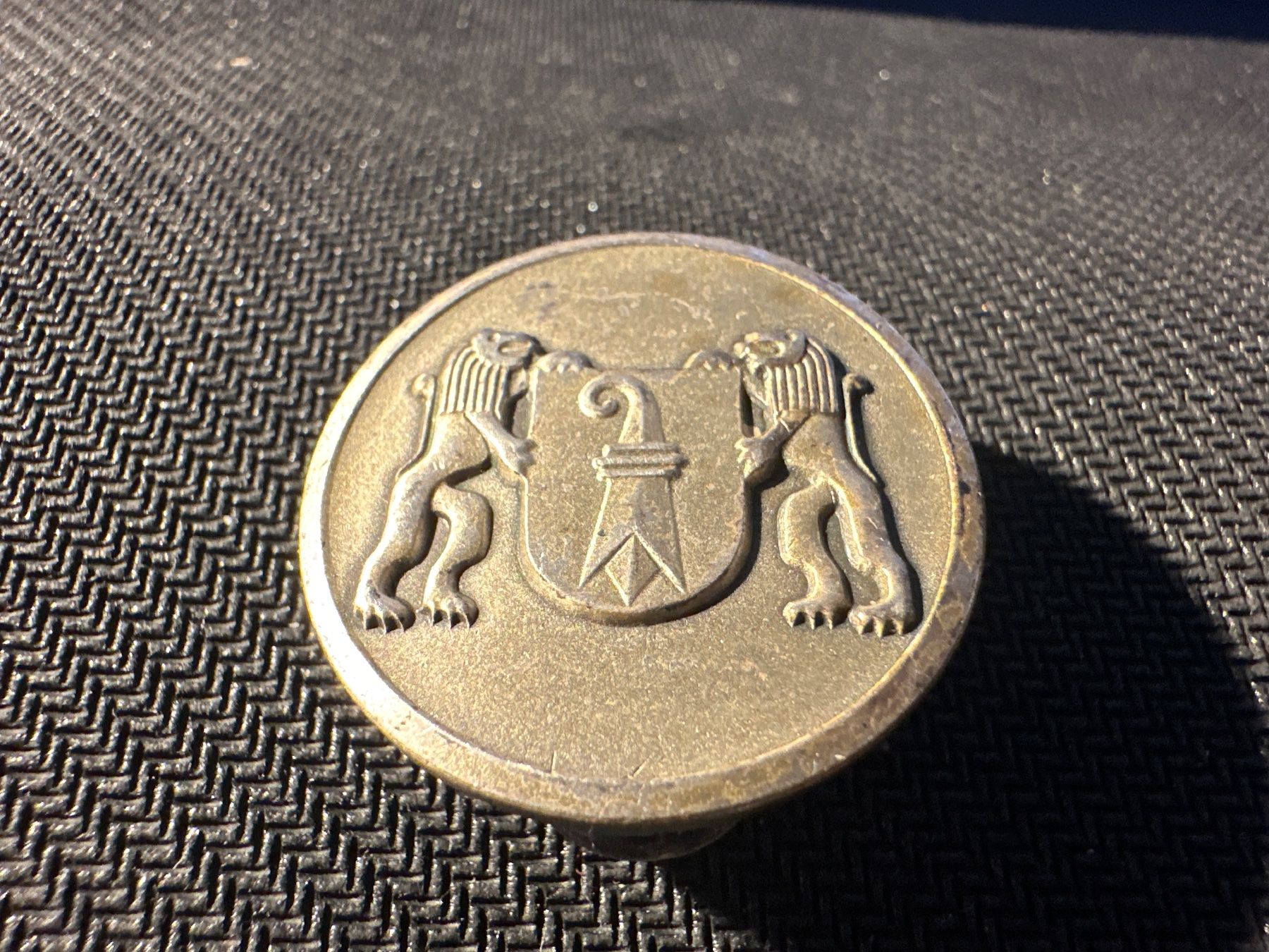 Basler Placchette & Badge: Alte seltene Basler Pin ,  Kantonspolizei Basel Stadt – Usato da Birsfelden venduto da Stefan99 2