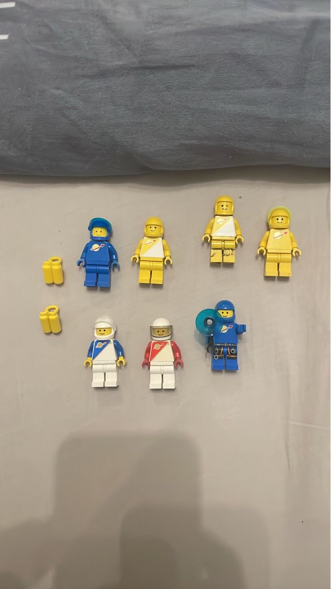Lego Statuette: LEGO Space Figuren Set – Usato da Winterthur venduto da LaManoDeDioz