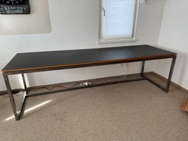 Massiver Schreibtisch 255x80x75cm mit Stahlrahmen