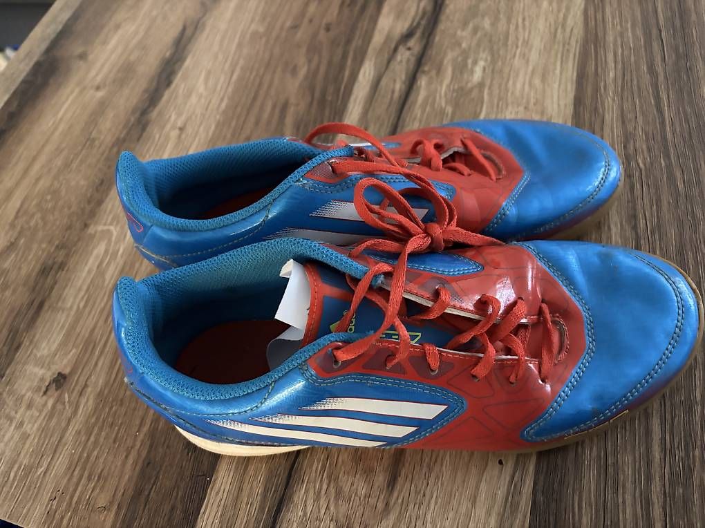 Schuhe für Jungen: Schuhe – Gebraucht aus Oberdiessbach von shan26