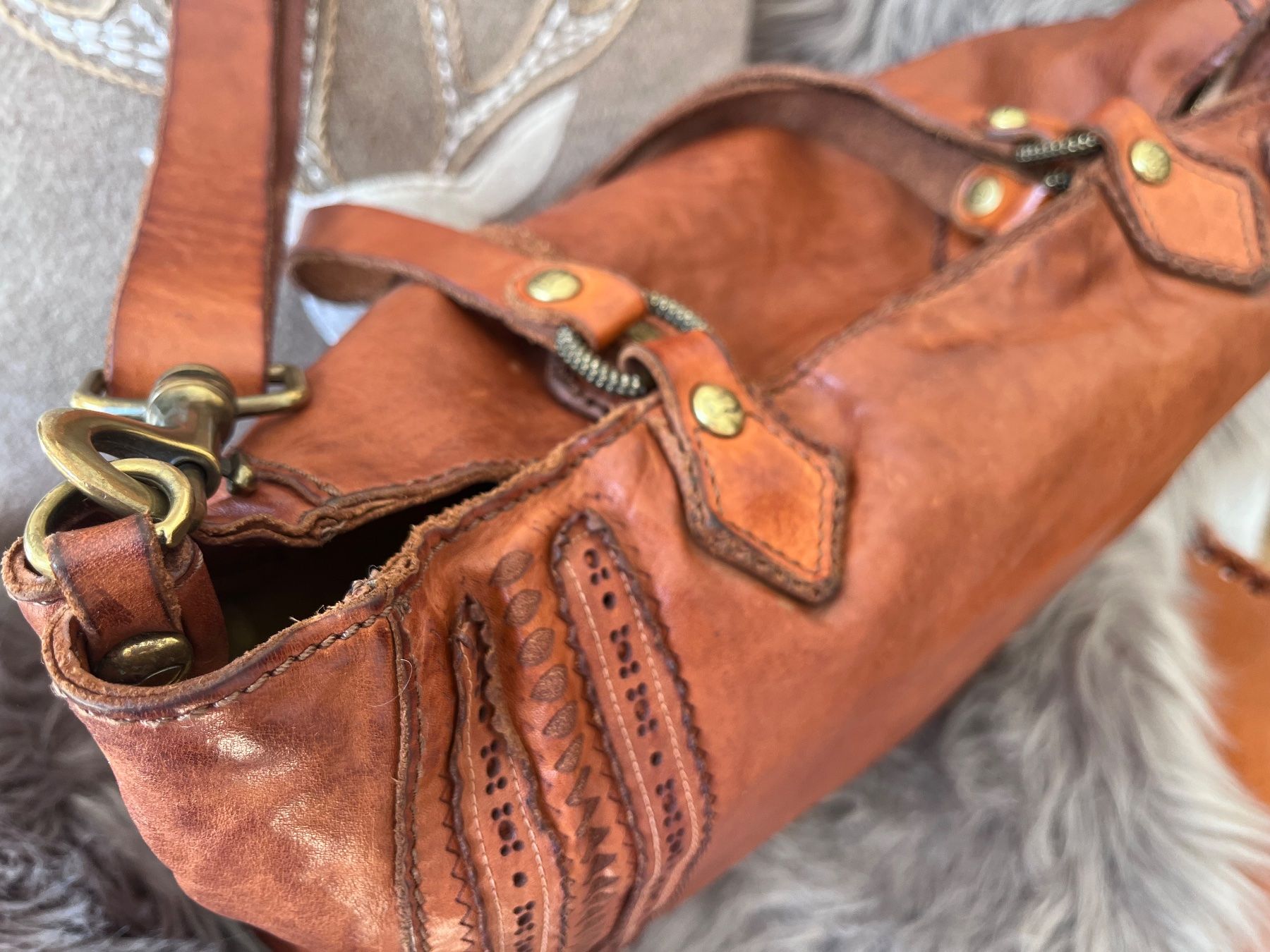 Campomaggi Borse da donna: Campomaggi Studded Leather Shoulder Bag in cognac – Usato da Turgi venduto da spieszlia 5