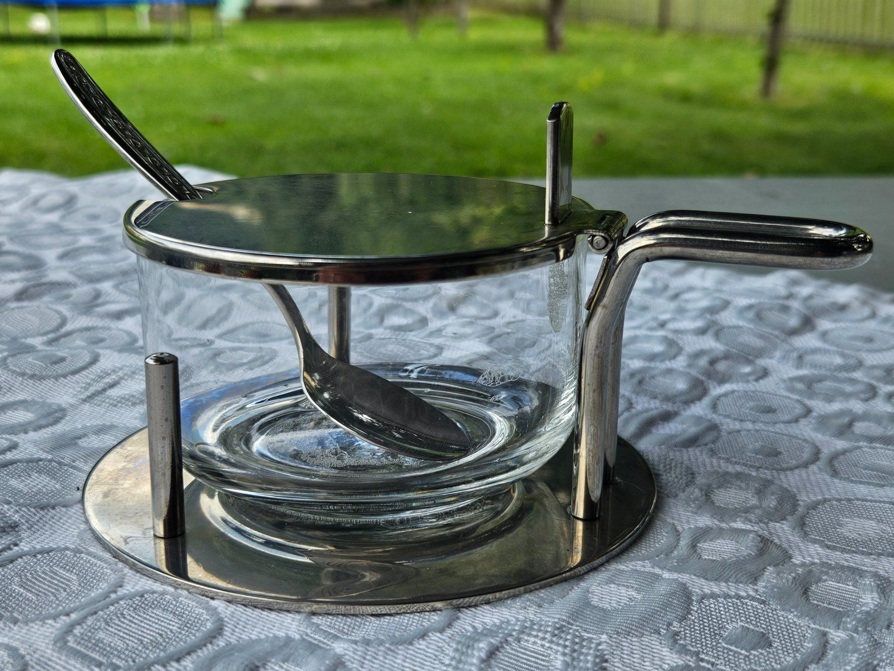 Zuccheriere: Antikes Glas-Zuckerdose mit Löffel – Usato da Nendeln venduto da Regs182 1