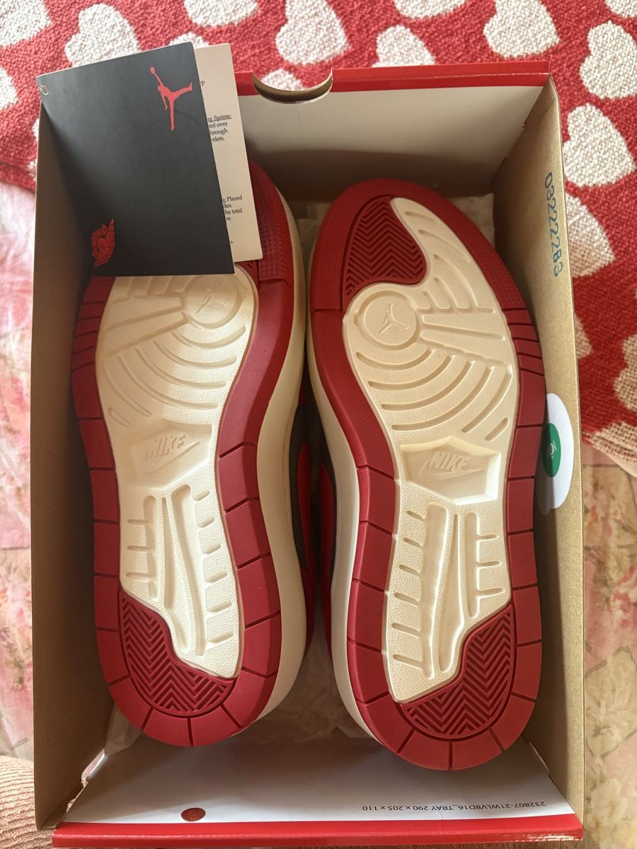 Nike Scarpe da donna: Air Jordan 1 Elevate Low Bred – Nuovo e nell'imballaggio originale da Chippis venduto da ama_8vd8 2