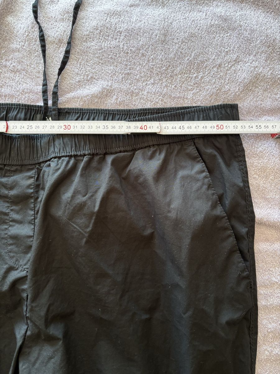 Pantaloni: Dünne schwarze Sommerhose Grösse 50 – Nuovo e nell'imballaggio originale da Wald AR venduto da bertli00 1