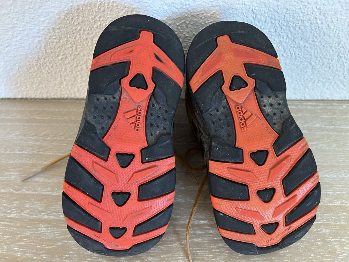 Adidas Schuhe für Jungen: adidas Kinder Wanderschuhe Gr. 26 – Gebraucht aus Wolhusen von eve_m6cg 4