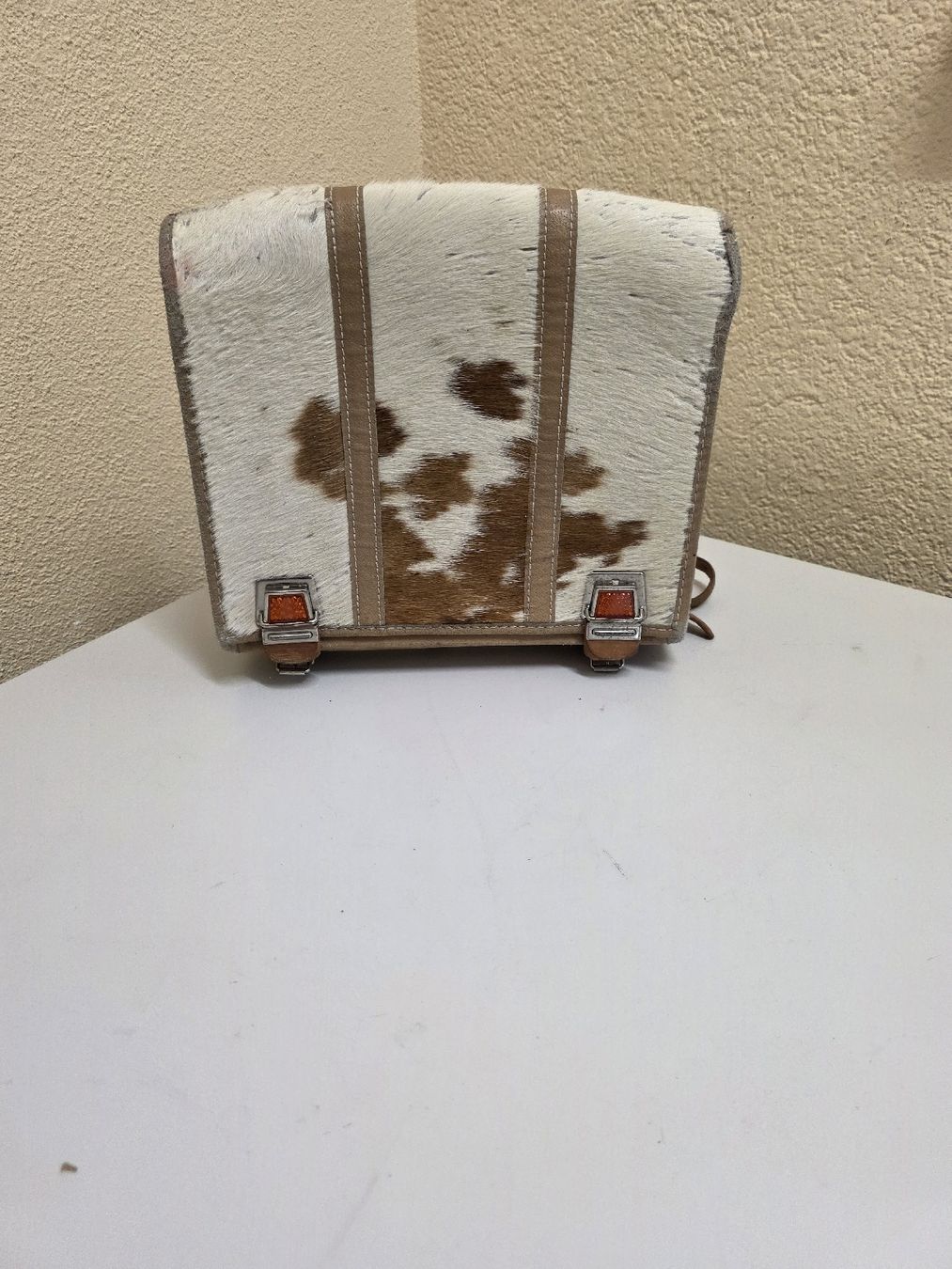 Taschen: Schultasche mit Kuhfell Alt – Gebraucht aus Alberswil von mario889