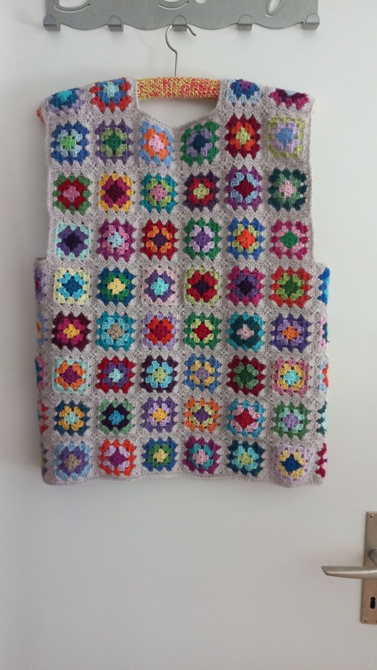Gilets & Westen: Hippie Weste Gilet Handmade Häkeln – Neu (gemäss Beschreibung) aus Schliern b. Köniz von Suena1 1