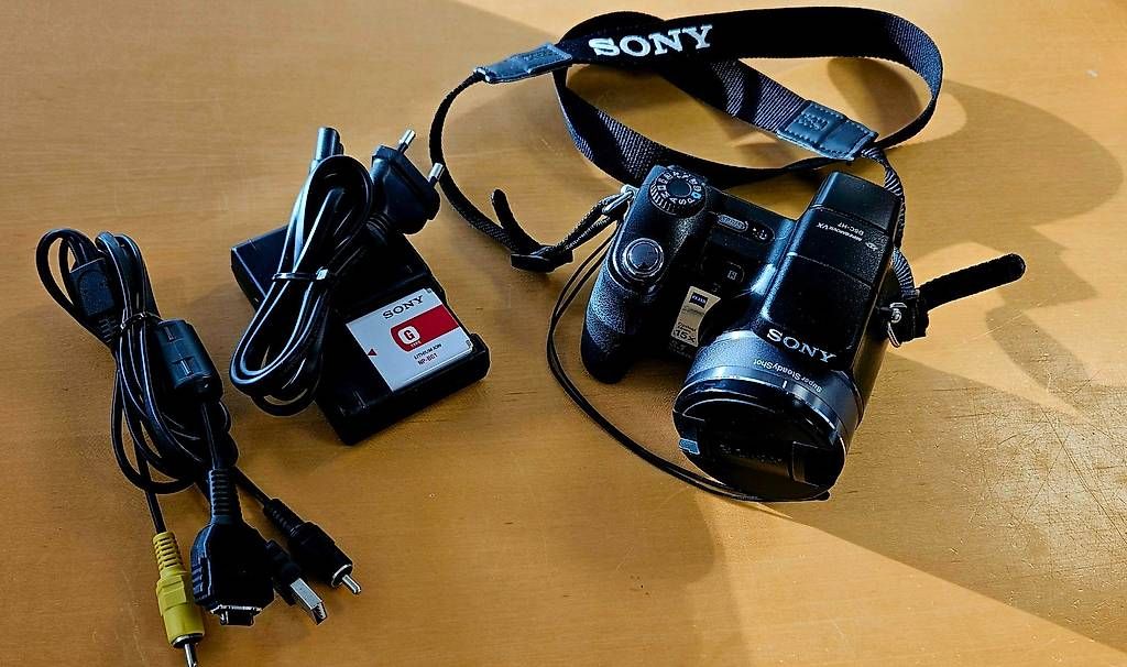 Appareil photo: SONY DSC-H7 Cypershot Digicam – D'occasion à Arbon par my_shopping 3