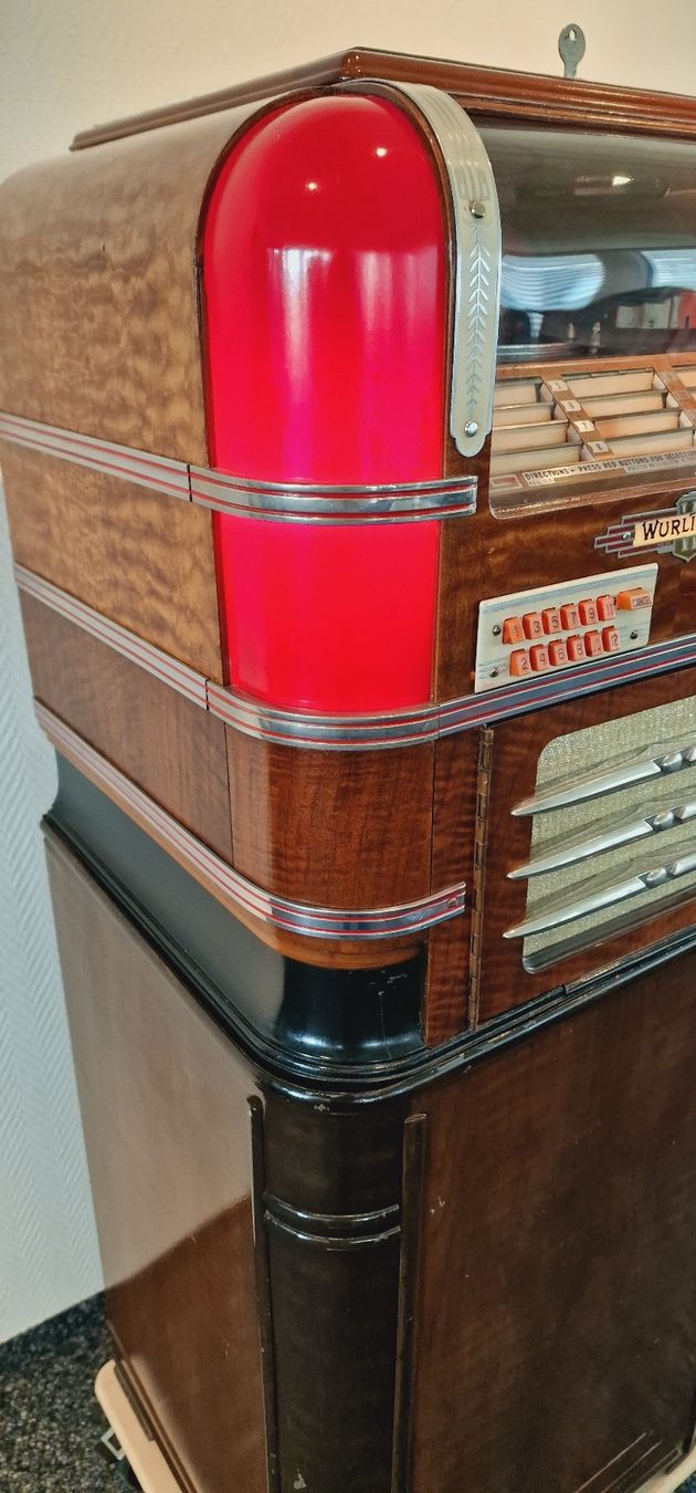 Wurlitzer Jukebox: Wurlitzer Musikbox Jukebox Modell 61 – Usato da Geroldswil venduto da jukeman 1