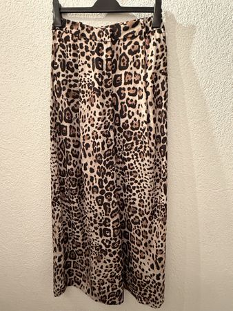 Hosen Zara Animalprint Grösse M ungetragen 