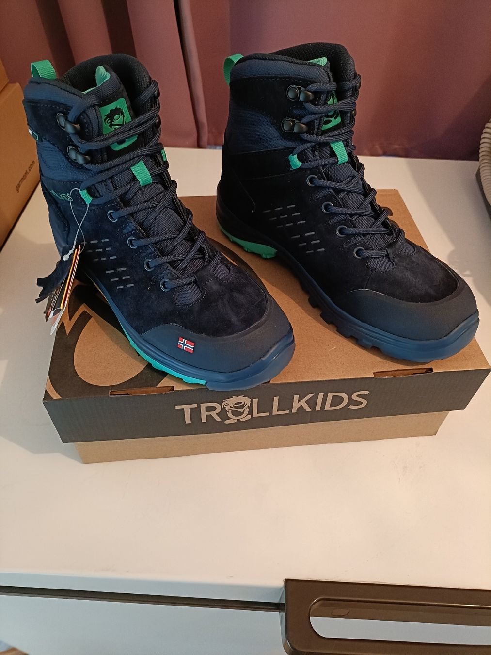 Scarpe da uomo: Winter schuhe kind – Nuovo e nell'imballaggio originale da Domat ems venduto da Marika2213