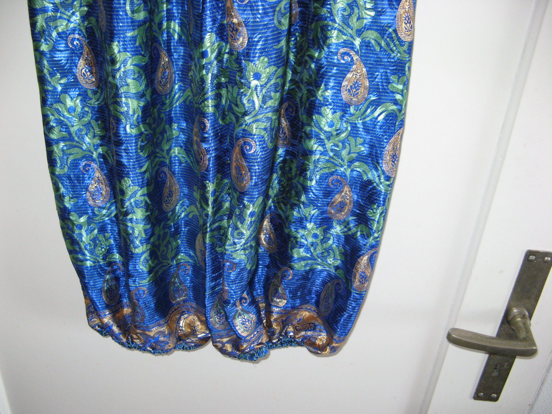 Hosen: bunte Hose Gr. 36 oder 34 für den Sommer – Neu (gemäss Beschreibung) aus Zürich von apil 2