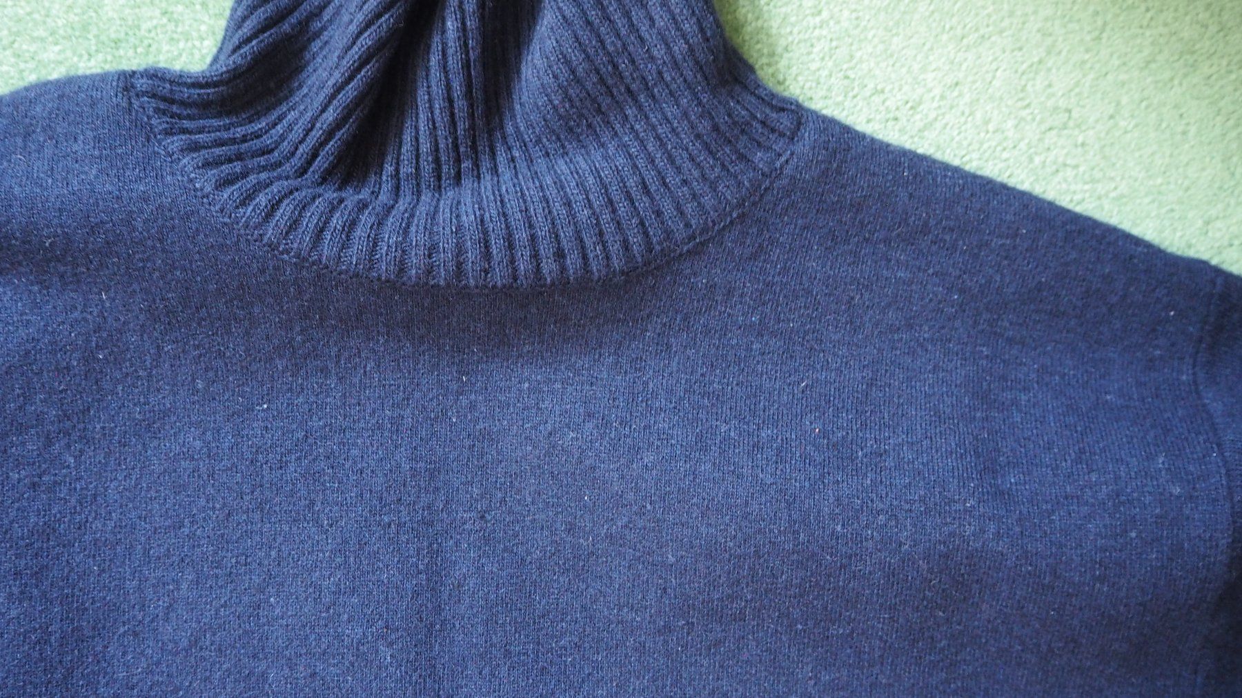 Pulls & Sweat-shirts: Woll Pullover von Joseph – D'occasion à Olten par Tulpeag 3