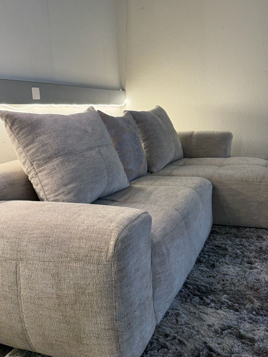 Sofas: Hellgraues Ecksofa mit Schlaffunktion – D'occasion à Fehraltorf par Sofalab.swiss 3