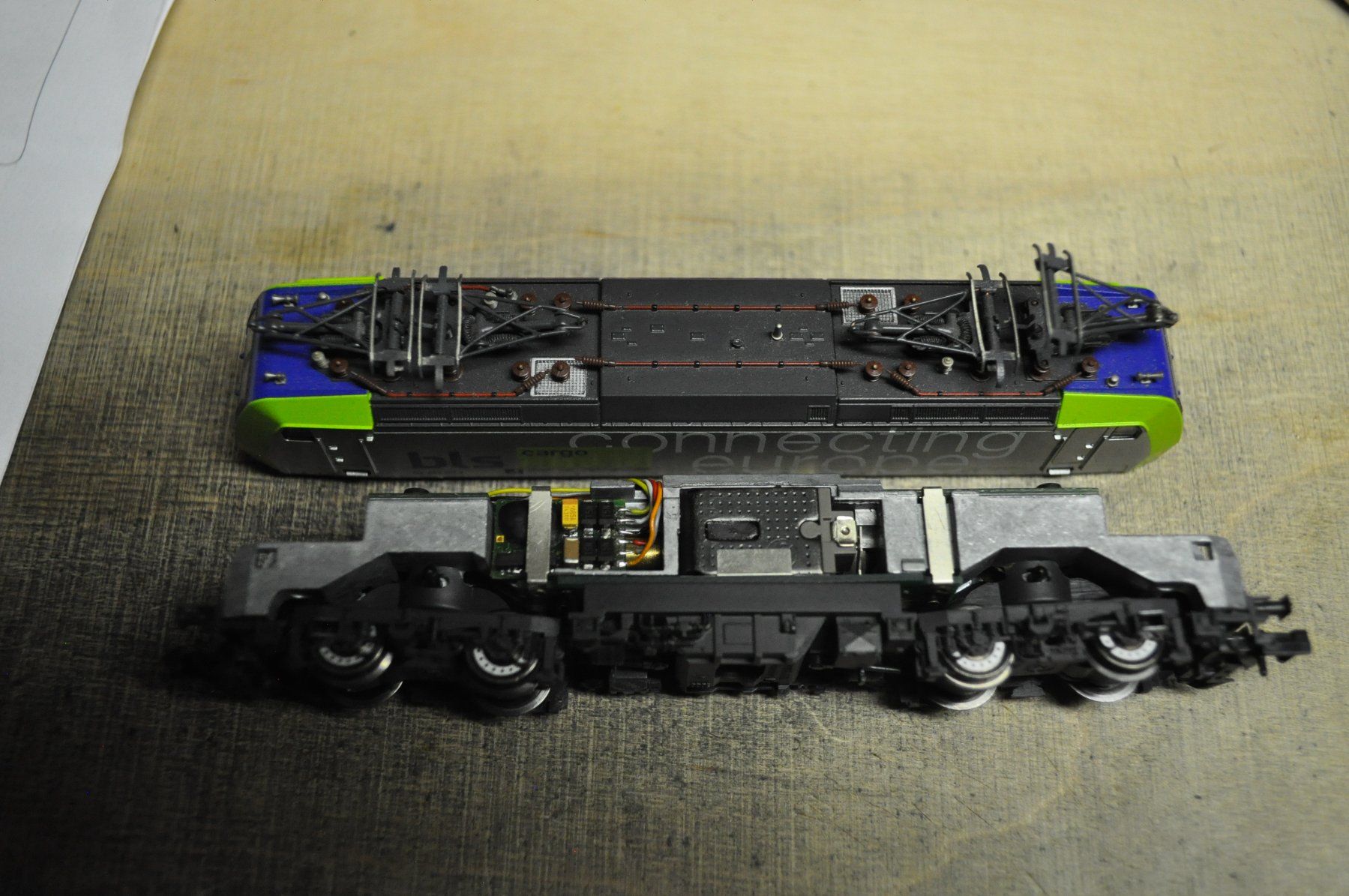 Fleischmann Modelleisenbahnen: BLS 485 011 von Fleischmann – Gebraucht aus Lauerz von erevum91 2