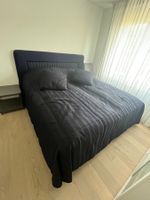 Boxspringbett dunkelblau mit Kopfkissen Grösse 180x200 cm
