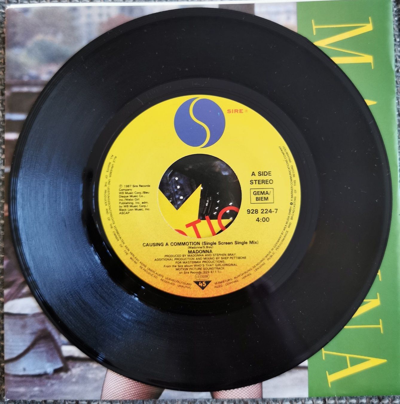 Dischi in vinile: Madonna Causing a commotion 7" single – Usato da Luzern venduto da thomarco 2