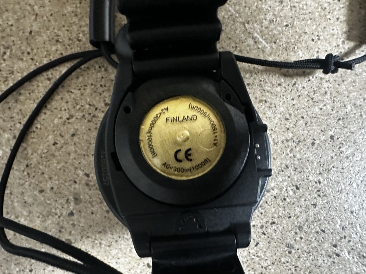 Respiratori & Giubbotti: Suunto Zoop Tauchcomputer, Schwarz – Nuovo (secondo la descrizione) da Onnens FR venduto da grospatapouf 2